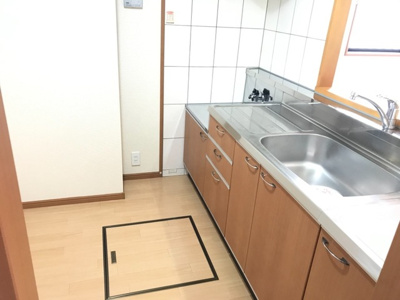 【キッチン】 | ナミアピアⅡ | ※写真は別号室です