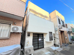 【外観】 | 西鶴間店舗付き住宅 | 鶴間駅徒歩２分の物件です。滅多に出ない物件です。
室内リフォーム済の為、室内ご覧になれます。