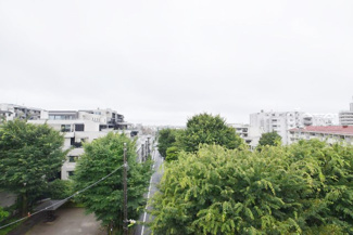 【展望】 | このお部屋の自慢の一つである「眺望」をご覧ください。毎日、この景色を独り占めできる新生活に夢が広がります。～即日のご見学可能～　お問合せはお気軽にどうぞ。