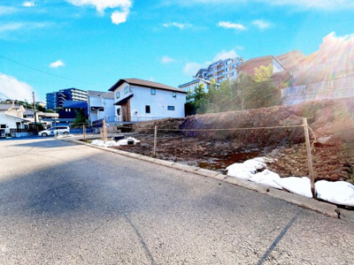 【外観】 | ◆町田市原町田新築住宅A号棟◆ | ◆前面道路も幅員があり車の運転も安心！前面道路は閑静な住宅地。車通りの少ない道路です。お子様にも安心です。