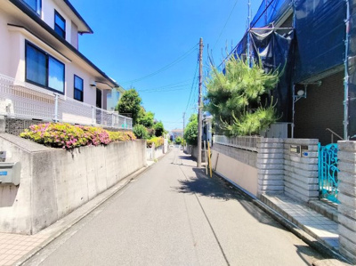 【前面道路含む現地写真】 | ◆◇旭区中沢3丁目　中古戸建◇◆ | ◆子育て世代のスタッフもいますので、お客様目線での物件選び、ご提案が可能です。お問い合わせいただきました物件以外も多数ご紹介させていただきます。