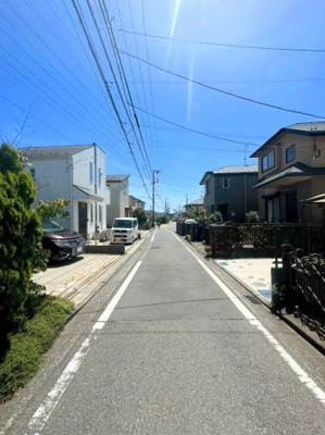 【前面道路含む現地写真】 | ◆◇阿久和西2丁目　中古戸建◇◆ | ◆土・日・祝日は、当社スタッフによる現地案内会を実施しております。もちろん平日のご案内も可能です。お気軽にご相談ください！！

