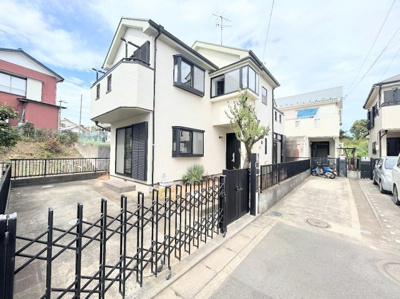 【前面道路含む現地写真】 | ◆瀬谷区瀬谷町中古住宅◆ | ◆前面道路も幅員があり車の運転も安心！前面道路は閑静な住宅地。車通りの少ない道路です。お子様にも安心です。

