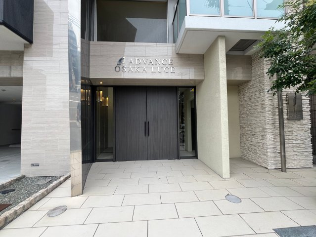 アドバンス大阪ルーチェのエントランス|清潔なエントランスです