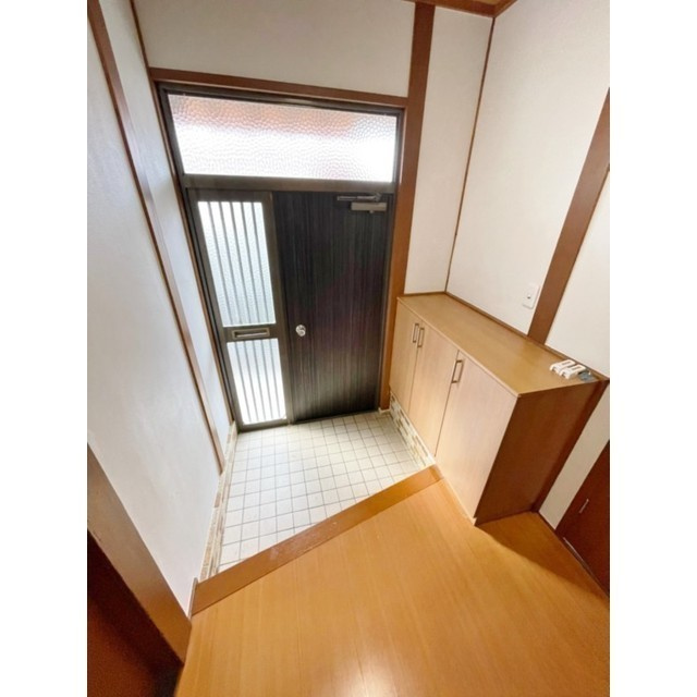 上津町戸建の玄関|落ち着いた玄関です
