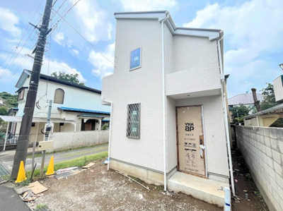 【外観】 | ◆◇原宿2丁目　新築戸建て◇◆ | ◆一戸建てを中心とした街並みが整然と続き、周辺は高い建物が建っていないので、緑の多い閑静な趣を感じる環境です。街並みや周辺環境も重要なポイントです！！