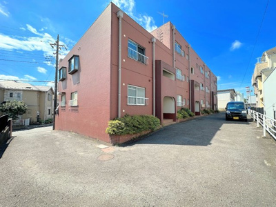 【外観】 | ロイヤル霧が丘 | ◆住宅ローンのご相談や周辺環境のご案内も含め、ローンに詳しい、地元に詳しいスタッフがお出迎えさせていただきます。お気軽にご相談ください。