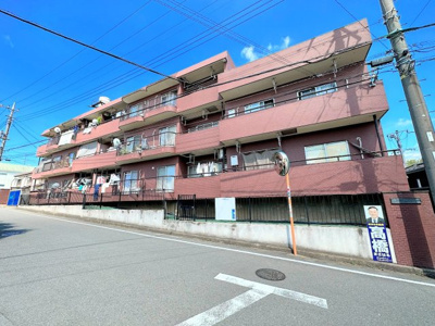 【外観】 | ロイヤル霧が丘 | ◆一戸建てを中心とした街並みが整然と続き、周辺は高い建物が建っていないので、緑の多い閑静な趣を感じる環境です。街並みや周辺環境も重要なポイントです！！