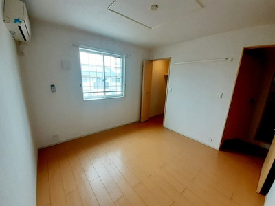 【内装】 | ミルフィーユ