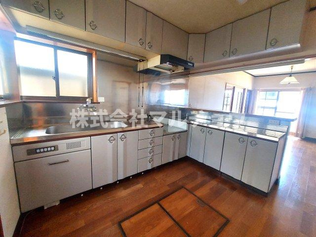 青葉台戸建て　のキッチン|使いやすいキッチンです