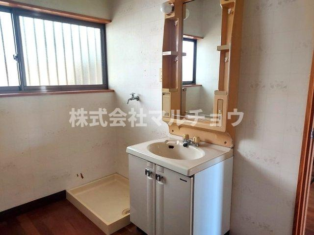 青葉台戸建て　の洗面所|洗面所です