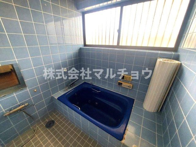 青葉台戸建て　の浴室|落ち着いた空間のお風呂です