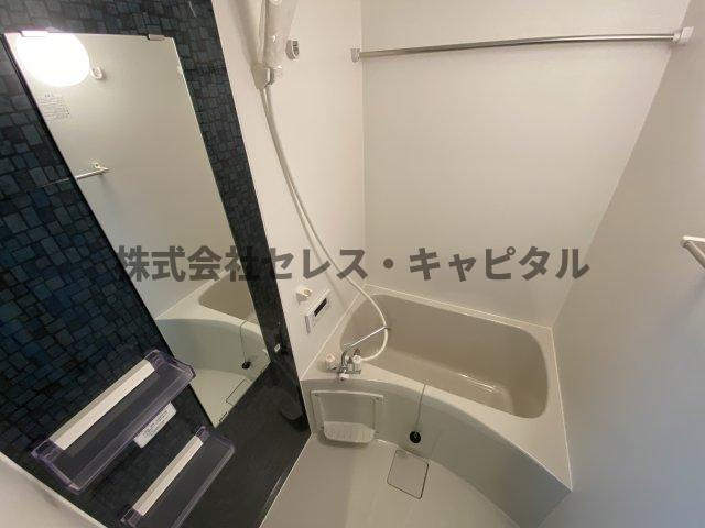 ジオ北栄の浴室|きれいなお風呂です
