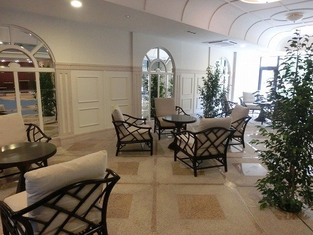 なんばセントラルプラザリバーガーデンA棟のロビー