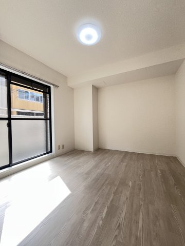 大阪市都島区中野町４丁目の賃貸マンションの寝室