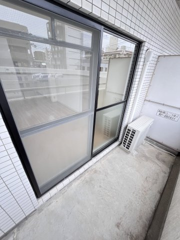 大阪市都島区中野町４丁目の賃貸マンションのバルコニー