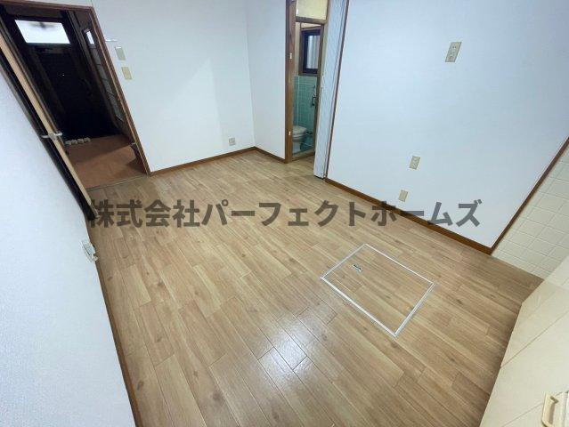 萱島信和町戸建　賃貸の居間・リビング|リビングです