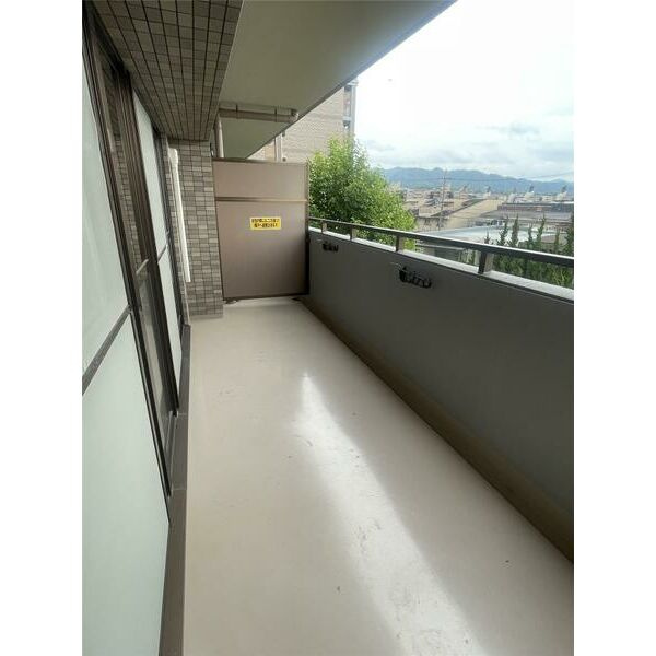 パデシオン桃山南のバルコニー