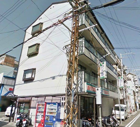 ハイツ岡村の外観