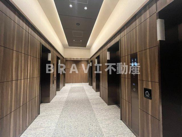 ローレルタワー堺筋本町のエントランス|エントランスです