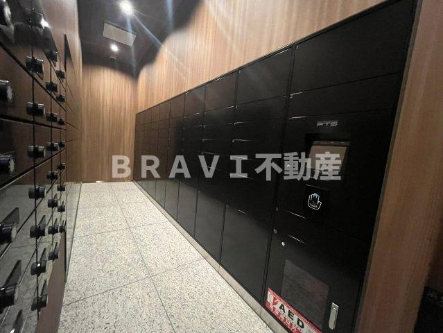 ローレルタワー堺筋本町のエントランス|ゆとりのあるエントランスです