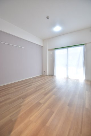 大阪市都島区内代町１丁目の賃貸マンションの居間・リビング