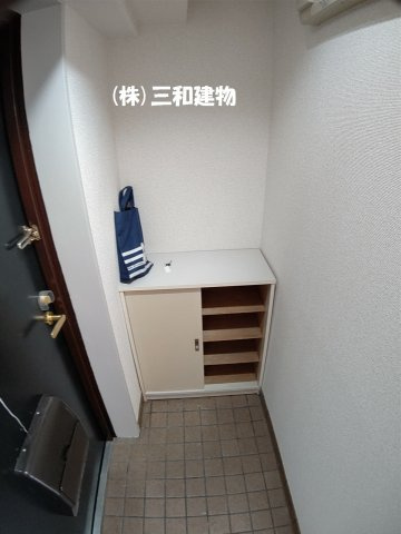 スカイプラザの玄関