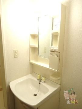 Ｓ.Ｔ.Ｖｉｌｌａ ＴＳＵＳＨＩＭＡ　Ｃの洗面所|洗面