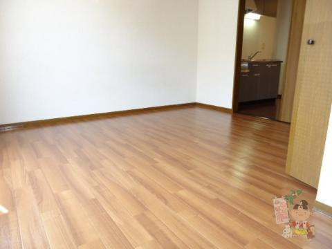 Ｓ.Ｔ.Ｖｉｌｌａ ＴＳＵＳＨＩＭＡ　Ｃの居間・リビング|リビング