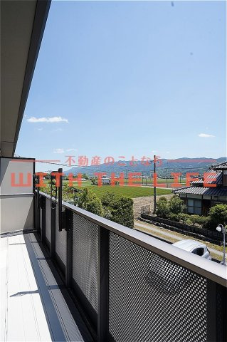 クインズコート【キャッシュバック対象物件】のバルコニー|落ち着いた時間を過ごせるバルコニーです