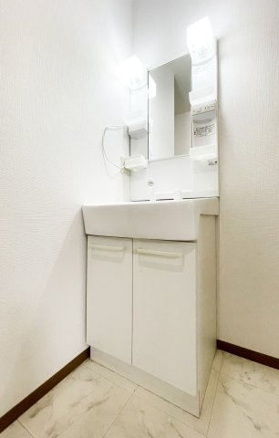 メゾネットクレール　B棟の洗面所