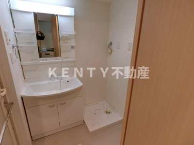 【洗面所】 | プライマル西大井グリーン | 忙しい朝には欠かせない洗面所です