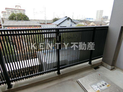 【バルコニー】 | プライマル西大井グリーン | 外からの目が気にならないバルコニーで洗濯物が干せます