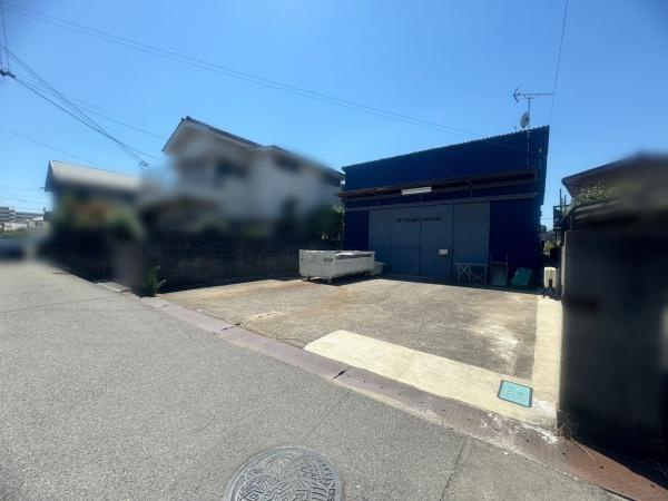 和歌山市松江北4丁目　倉庫の前面道路含む現地写真