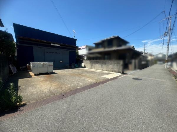 和歌山市松江北4丁目　倉庫の前面道路含む現地写真