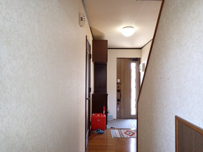 【エントランス】 | 黒石市青山中古住宅