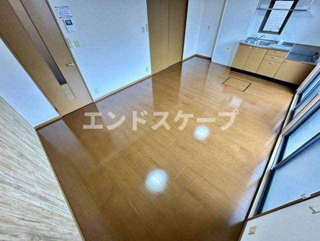 アビイロード　Ⅱの居間・リビング|高崎、前橋のお部屋探しはエンドスケープまで！お客様の理想お聞かせ下さい♪