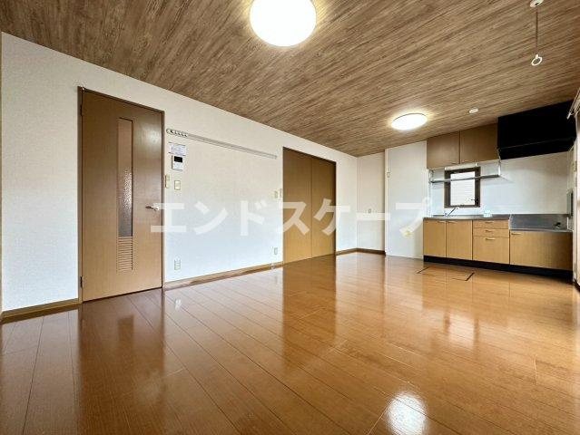 アビイロード　Ⅱの居間・リビング|高崎、前橋のお部屋探しはエンドスケープまで！お客様の理想お聞かせ下さい♪