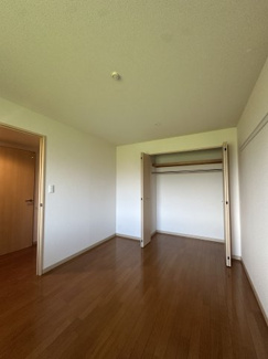 【寝室】 | ルーチェ’S前巴　西尾市楠村町 | 06073-202
