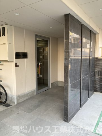 【エントランス】 | アビーコリーヌ