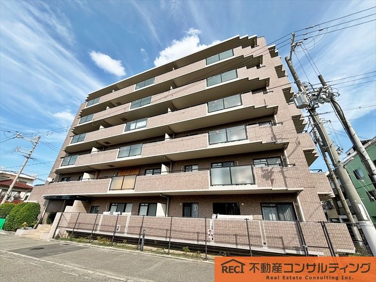 ネオ・ディ甲子園高潮の外観