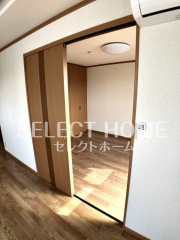  | グランドパレス