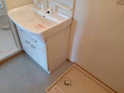 【洗面所】 | ネオグレイススエトシ