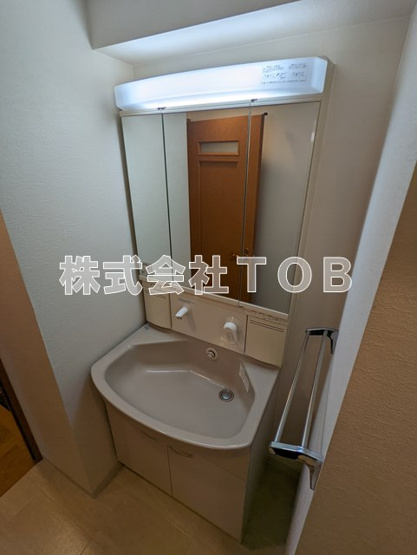 【独立洗面台】 | メルヴェーユ調布 | ※別号室参考写真
