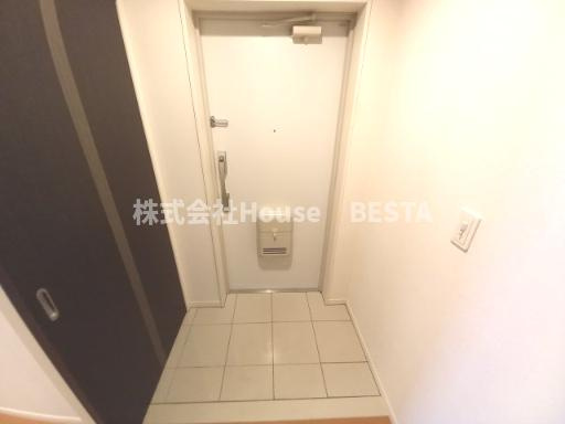 REGALO PLUSの玄関