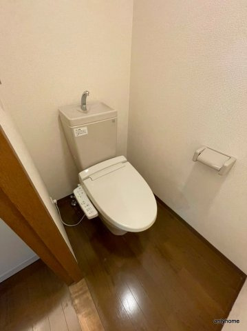 ドミトリオ仁王田　仲介手数料無料のトイレ