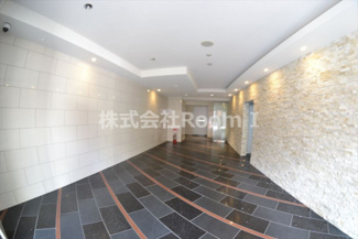 【エントランス】 | セレニテ北久宝寺 | 落ち着いたエントランスです