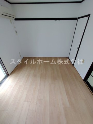 【居間・リビング】 | フォーブル西松山