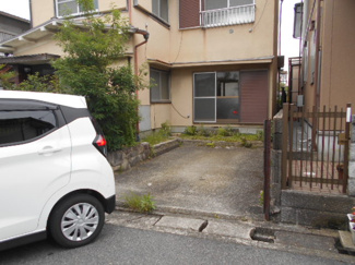 【駐車場】