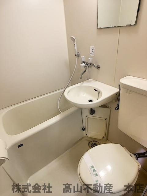 コーポしらいしAの浴室